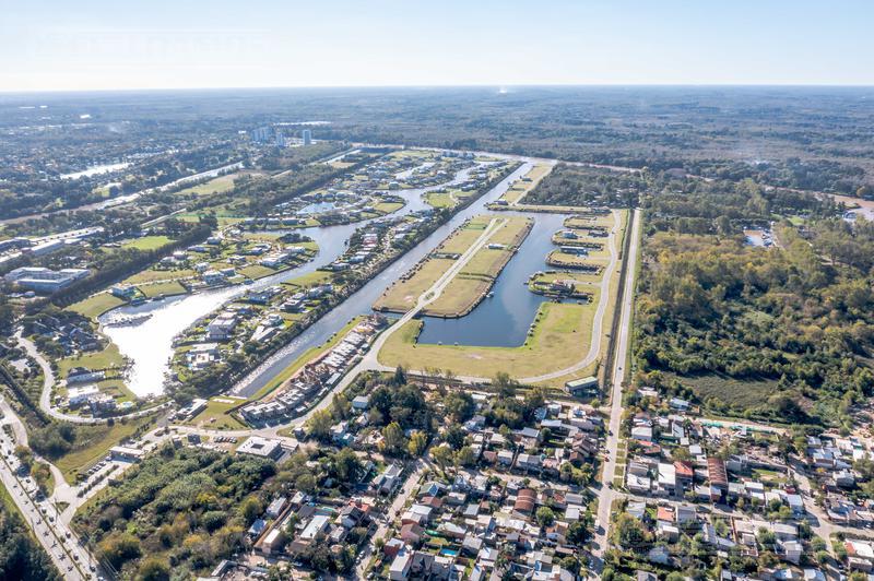 Terreno en venta en barrio náutico - Marinas H