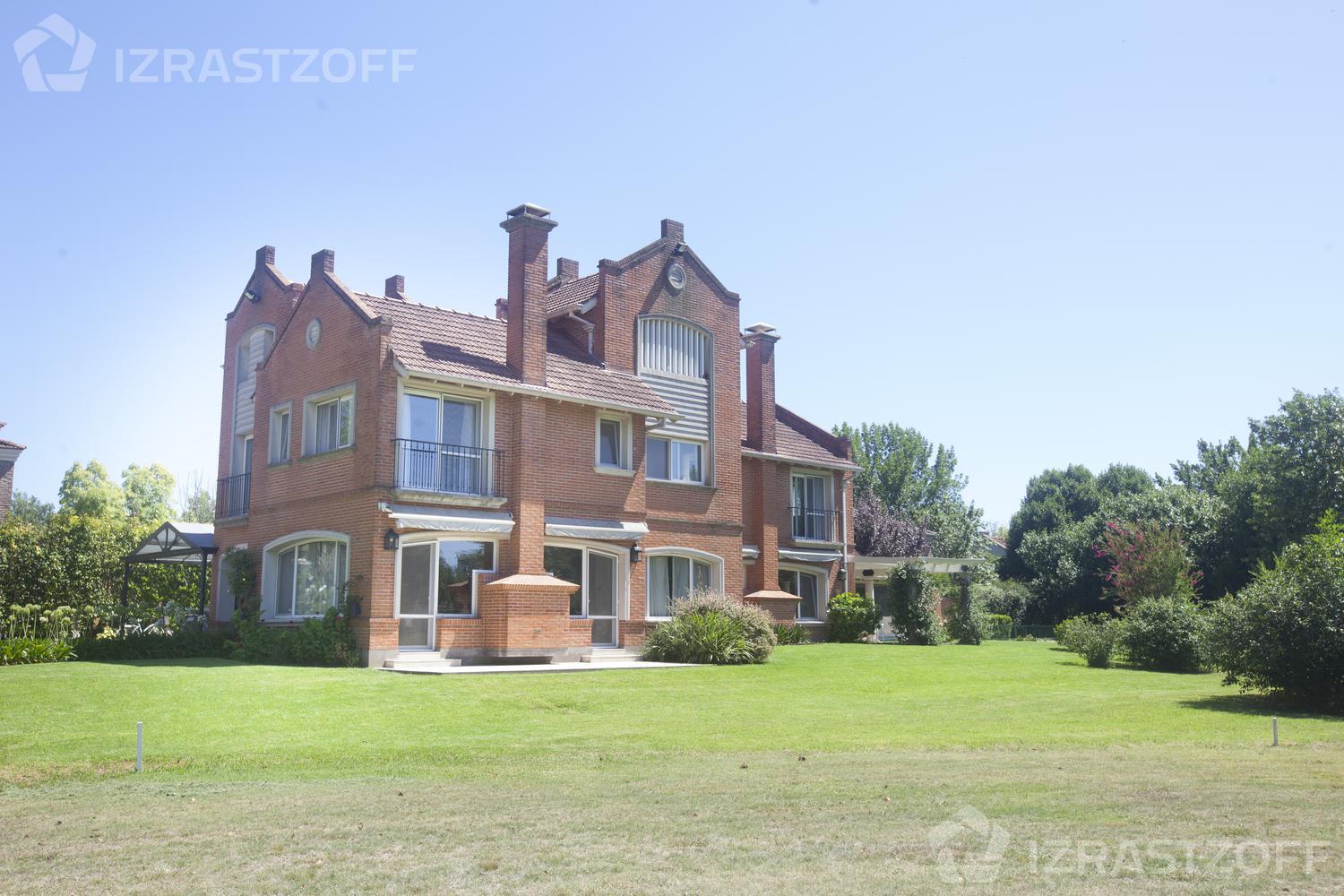 Casa 2 lotes al Golf - Mayling Club De Campo