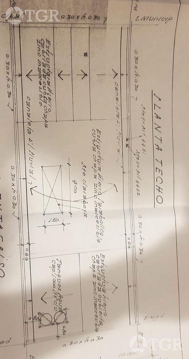 Galpón de 269 m2 en  Zona Industrial de Villa Maipu