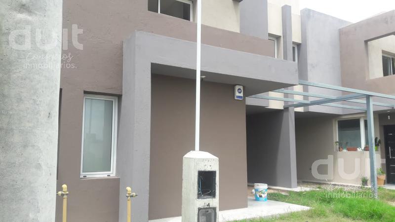 Duplex 2 dormitorios en Venta en Barrio El Triunfo- Valle Cercano