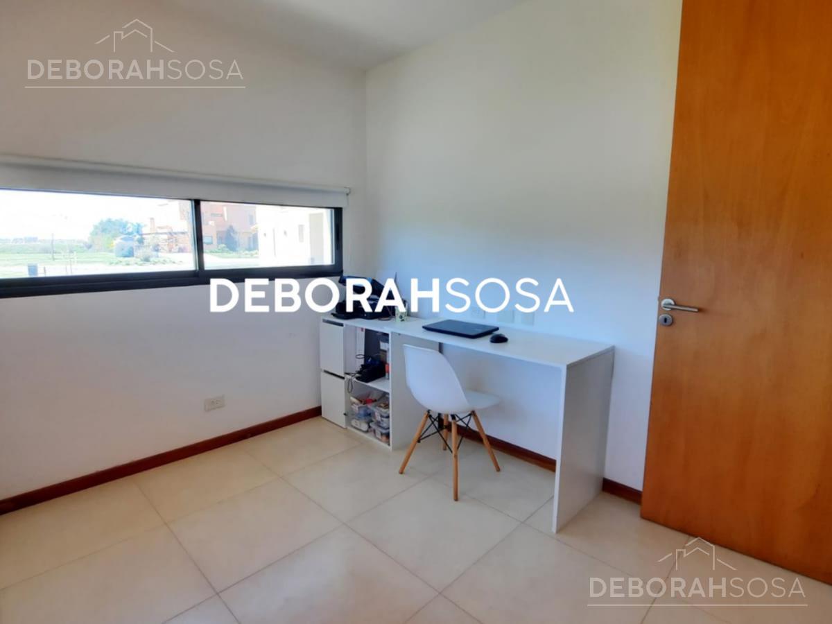 Casa en Venta 4 ambientes con pileta Lote Interno Con Renta Escobar - El Cantón