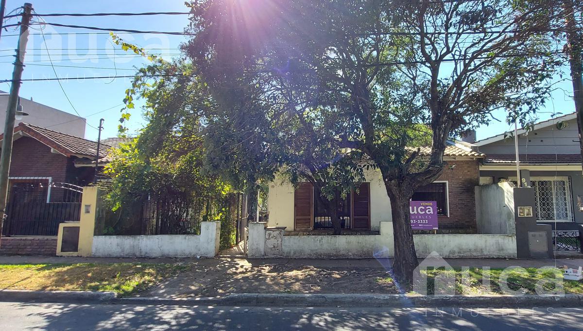 Terreno doble frente en San Isidro de vias a Libertador