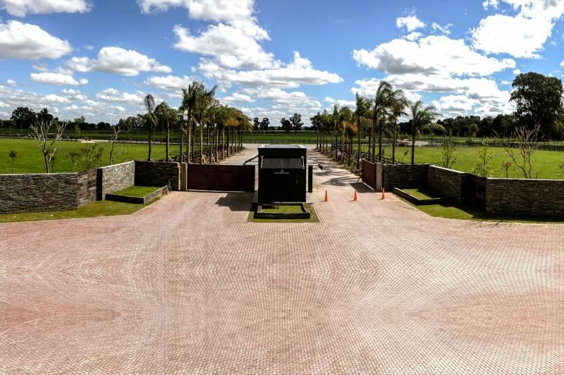 Oportunidad Venta de Amplio Lote en la Mejor Zona de Polo - Caspian Polo Chacras