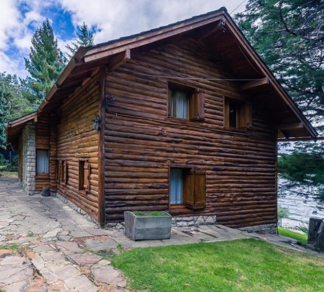 Casa en Bariloche con costa de lago