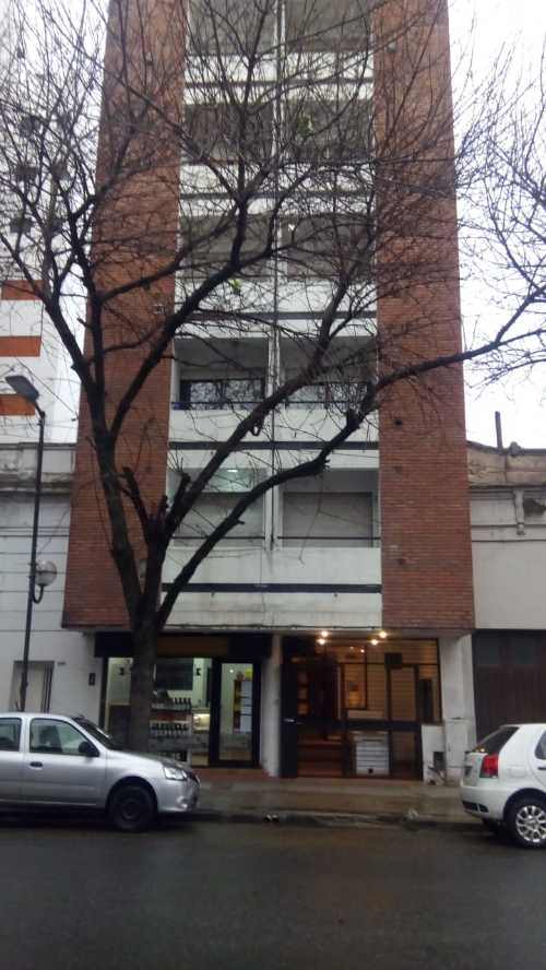 departamento-venta - -MERILES PROPIEDADES----1527