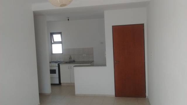 Vendo Dto calle 115 entre 68 y 69 2 ambientes USD 28.000