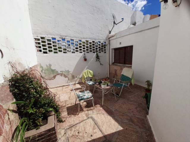 vendo casa en barrio maipu primera seccion