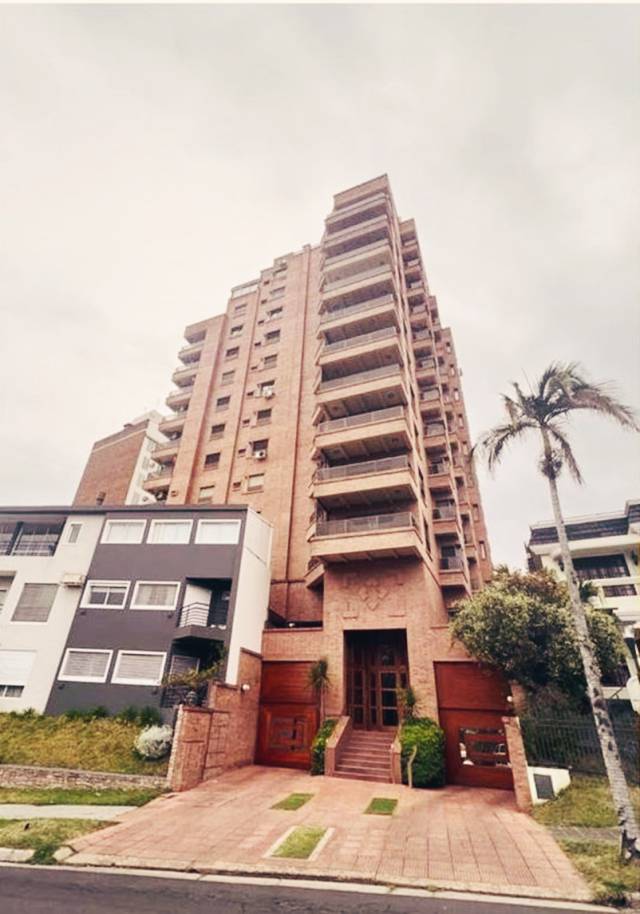 Departamento de Lujo en Venta en la Exclusiva Zona de Parque Urquiza, Paraná - Vistas Panorámicas y Confort Premium.