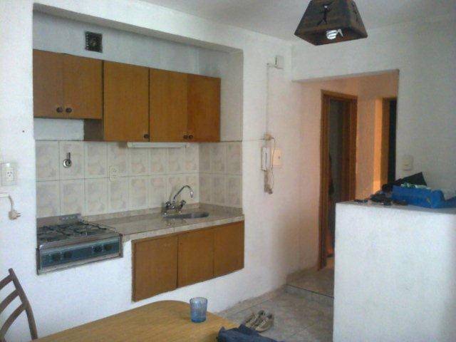 VENTA DE DEPARTAMENTO 2 1/2 AMBIENTES EN LANUS FRENTE AL PARQUE UDABE - VIAMONTE Y RIVADAVIA - SIN EXPENSAS